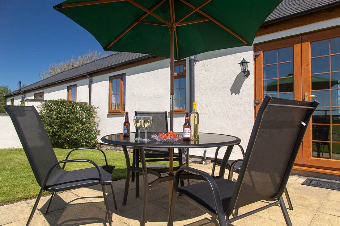 short stay cottages wales